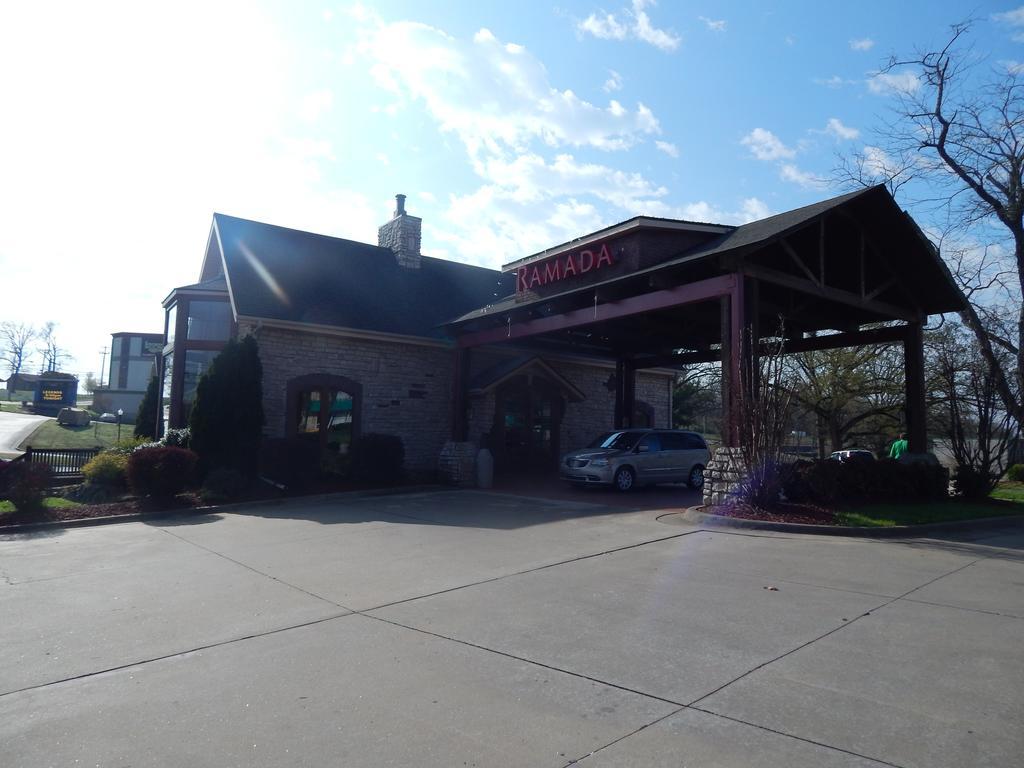 Ramada Branson Hotel And Resort ภายนอก รูปภาพ