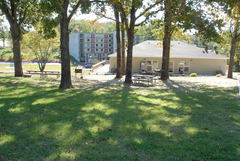 Ramada Branson Hotel And Resort ภายนอก รูปภาพ